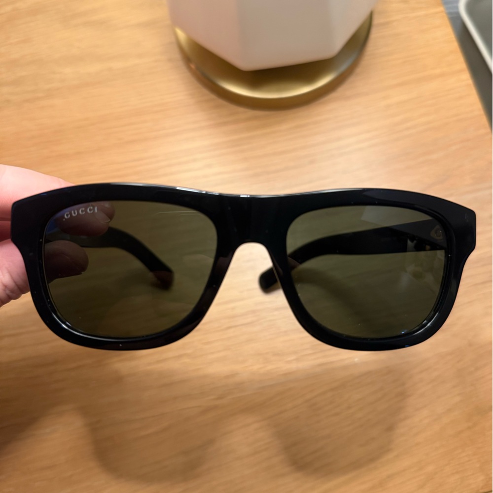 Gucci Men’s Black Sunglasses - worn 3 times